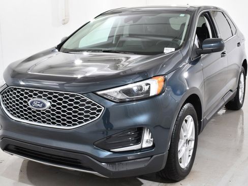 Used 2023 Ford Edge SEL w/ Convenience Package image 2