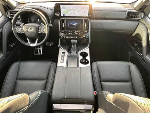 Used 2024 Lexus LX 600 F Sport image 21