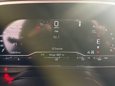 Used 2024 GMC Yukon SLT image 19