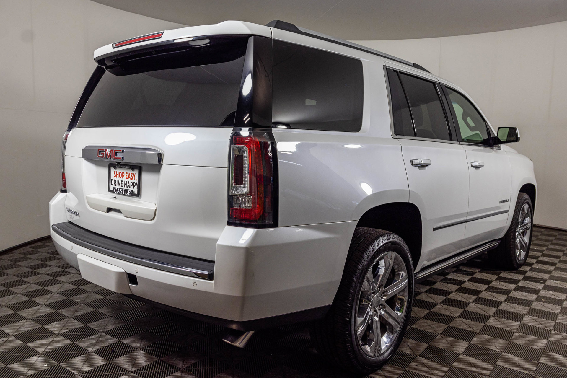 Used 2016 GMC Yukon Denali w/ Open Road Package AWD/4WD image 29