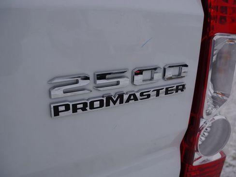 Used 2025 RAM ProMaster 2500 w/ Convenience Group image 16