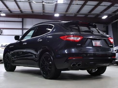Used 2018 Maserati Levante S GranSport image 18