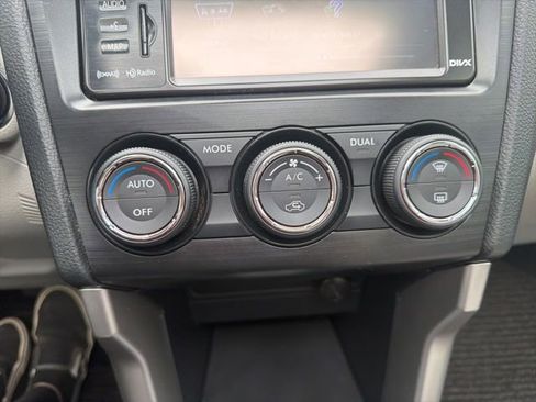 Used 2015 Subaru Forester 2.5i Touring w/ Eyesight & Navigation System AWD/4WD image 25