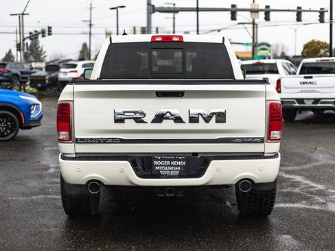 Used 2018 RAM 1500 Limited image 12