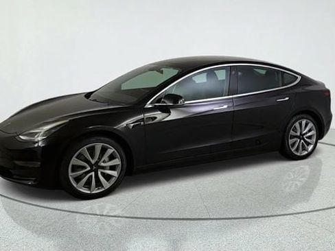 Used 2019 Tesla Model 3 RWD image 3
