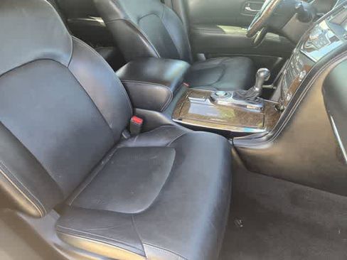 Used 2017 INFINITI QX80 2WD w/ Driver Assistance Package image 15