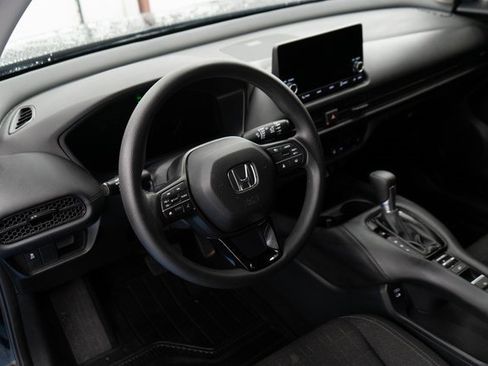 Certified 2024 Honda HR-V LX image 3