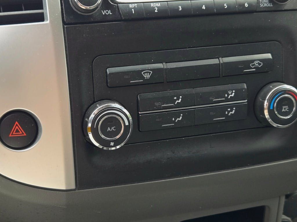 Used 2015 Nissan Frontier SV AWD/4WD image 29