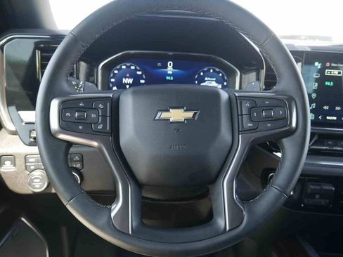 Used 2024 Chevrolet Silverado 1500 High Country w/ High Country Premium Package image 39