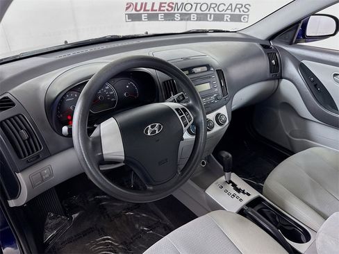 Used 2009 Hyundai Elantra GLS image 9