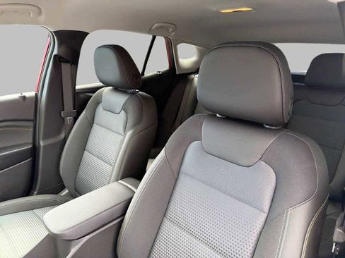 New 2026 Chevrolet Trax LT w/ Driver Confidence Package FWD image 18