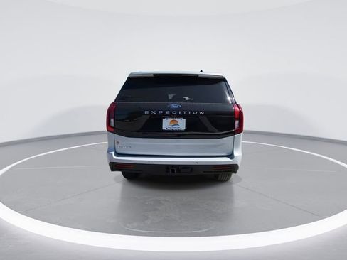 New 2026 Ford Expedition Active RWD image 8