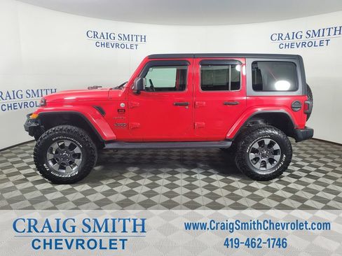 Used 2019 Jeep Wrangler Unlimited Sahara w/ Cold Weather Group AWD/4WD image 2