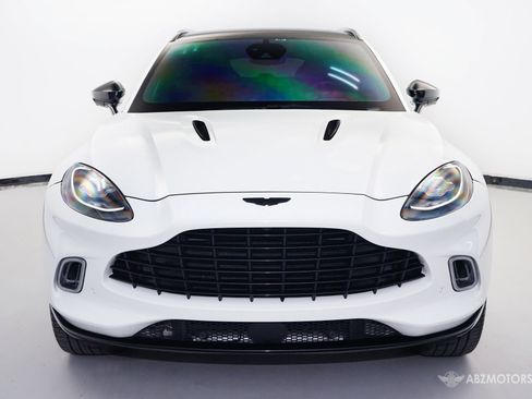 Used 2021 Aston Martin DBX AWD/4WD image 3