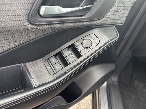 Used 2023 Nissan Rogue SV image 27