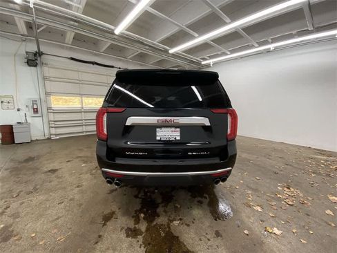 Used 2022 GMC Yukon XL Denali image 5