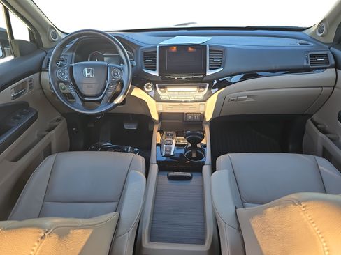 Used 2016 Honda Pilot Touring image 9