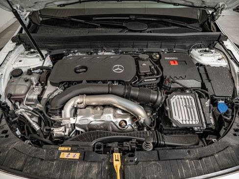 New 2026 Mercedes-Benz GLB 250 4MATIC image 37