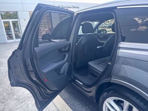 Certified 2025 Audi Q7 3.0T Premium Plus w/ Premium Plus Package AWD/4WD image 23