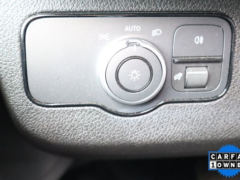 Used 2025 Mercedes-Benz Sprinter 2500 image 35