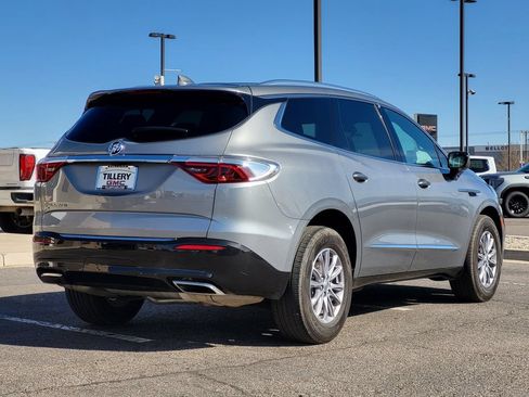 Used 2024 Buick Enclave Premium AWD/4WD image 7