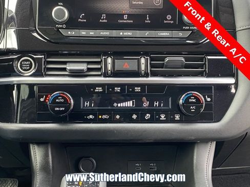 Used 2024 Nissan Pathfinder SV image 30