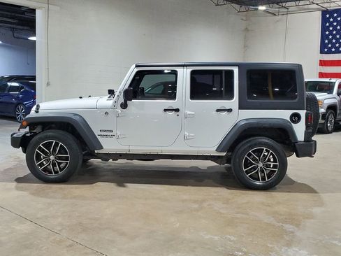 Used 2014 Jeep Wrangler Unlimited Sport w/ Connectivity Group image 13