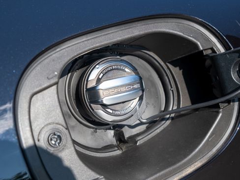 Used 2026 Porsche Macan image 35