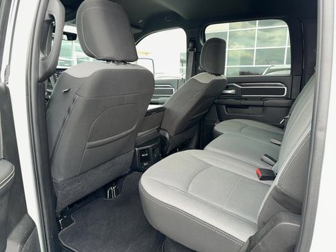 Used 2024 RAM 2500 Big Horn image 7