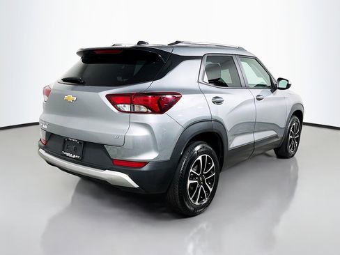 Used 2025 Chevrolet TrailBlazer LT AWD/4WD image 4