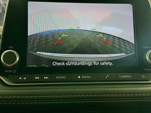 Used 2023 Nissan Rogue SV image 22