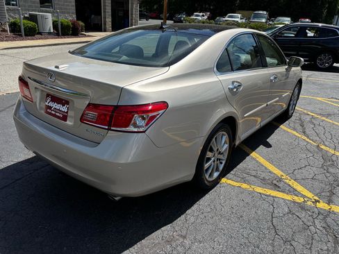 Used 2011 Lexus ES 350 FWD image 7