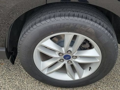 Used 2018 Ford Edge SEL w/ Canadian Touring Package AWD/4WD image 30
