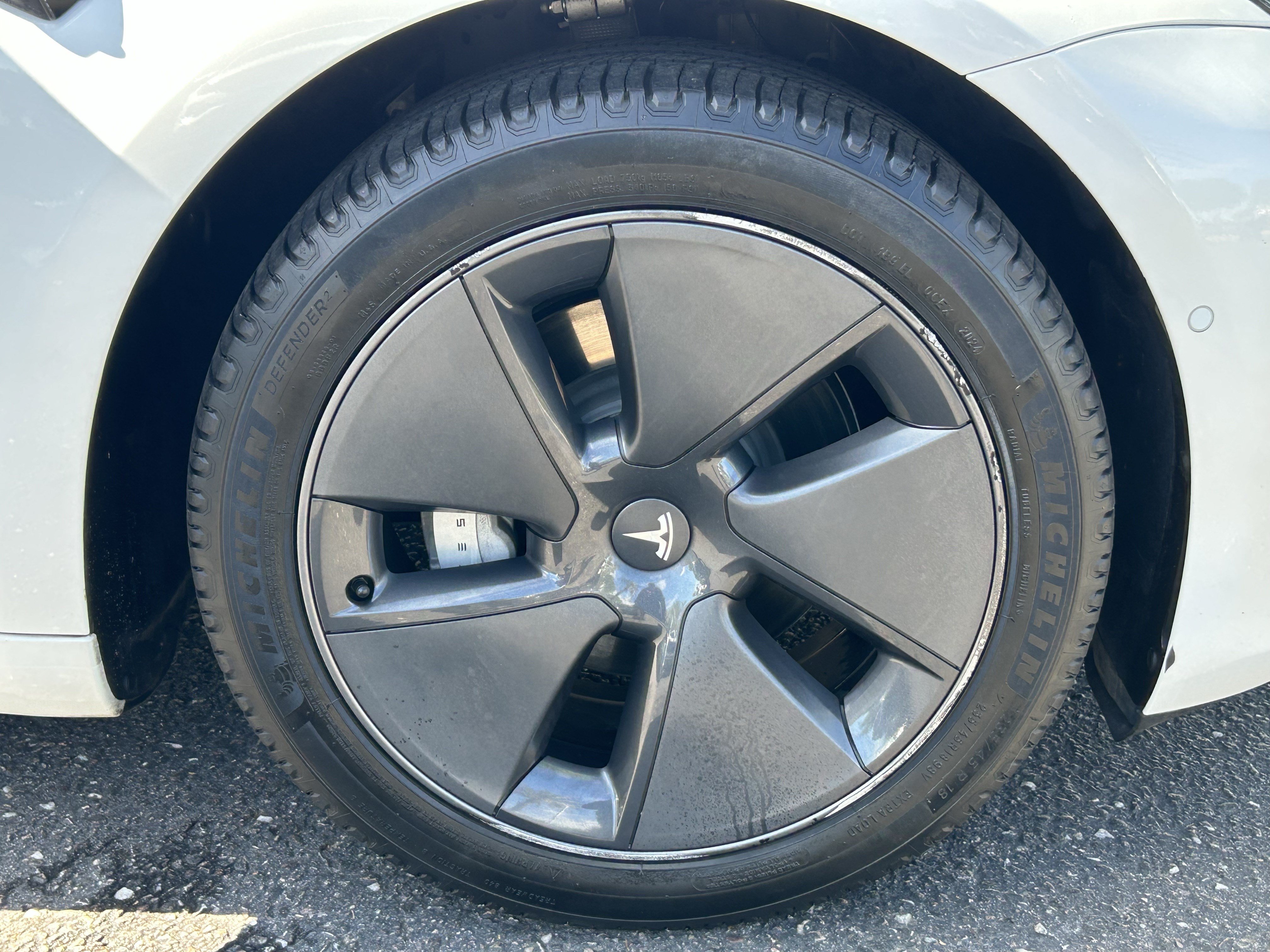 Used 2022 Tesla Model 3 Standard Range RWD image 6