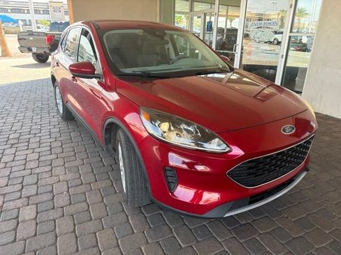 Used 2021 Ford Escape SE w/ Convenience Package FWD image 4