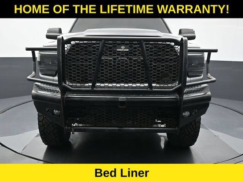 Used 2022 RAM 2500 Big Horn w/ Night Edition AWD/4WD image 9