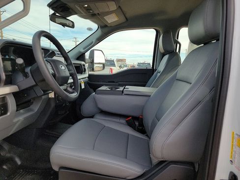 New 2026 Ford F250 XL w/ XL Off-Road Package AWD/4WD image 19