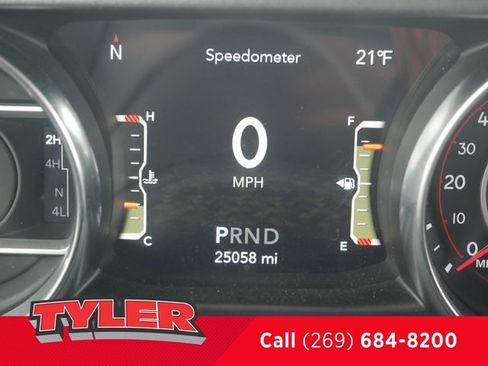 Used 2022 Jeep Gladiator Mojave w/ Cold Weather Group AWD/4WD image 46