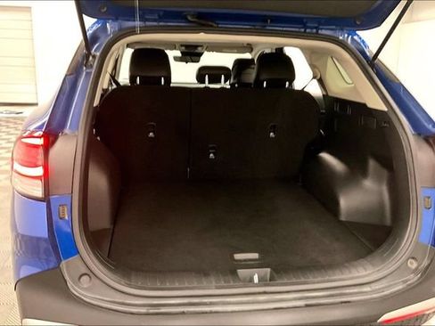 Used 2025 Kia Sportage EX FWD image 37