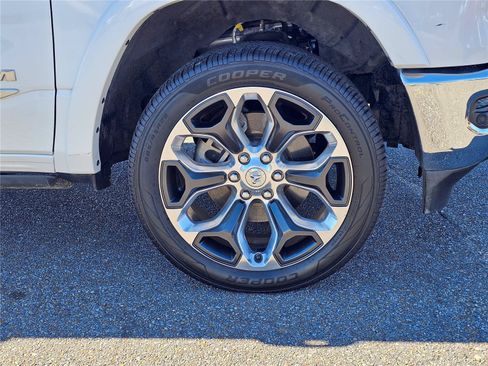Used 2022 RAM 1500 Limited AWD/4WD image 7