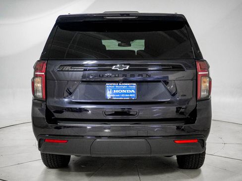 Used 2024 Chevrolet Suburban Z71 w/ Luxury Package AWD/4WD image 6