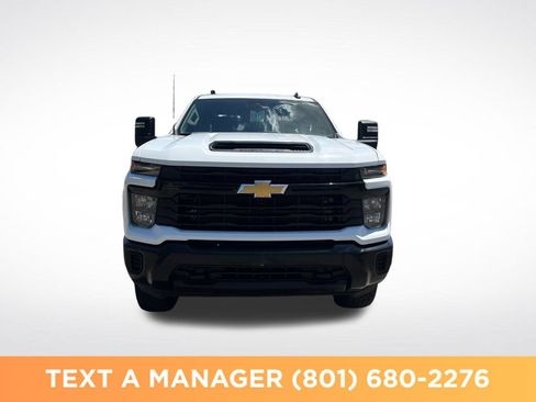 Used 2025 Chevrolet Silverado 3500 W/T AWD/4WD image 8