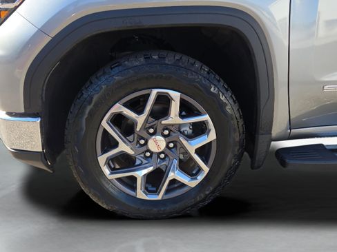Used 2023 GMC Sierra 1500 SLT w/ SLT Premium Package image 31