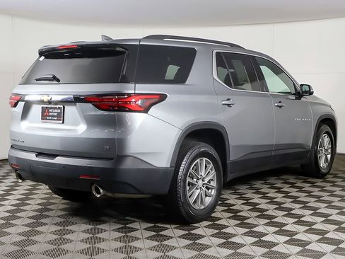 Used 2023 Chevrolet Traverse LT AWD/4WD image 9