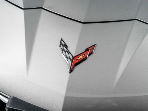 Used 2023 Chevrolet Corvette Z06 w/ Z07 Performance Package RWD image 25