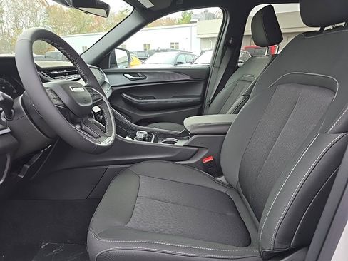 New 2025 Jeep Grand Cherokee Laredo X image 20