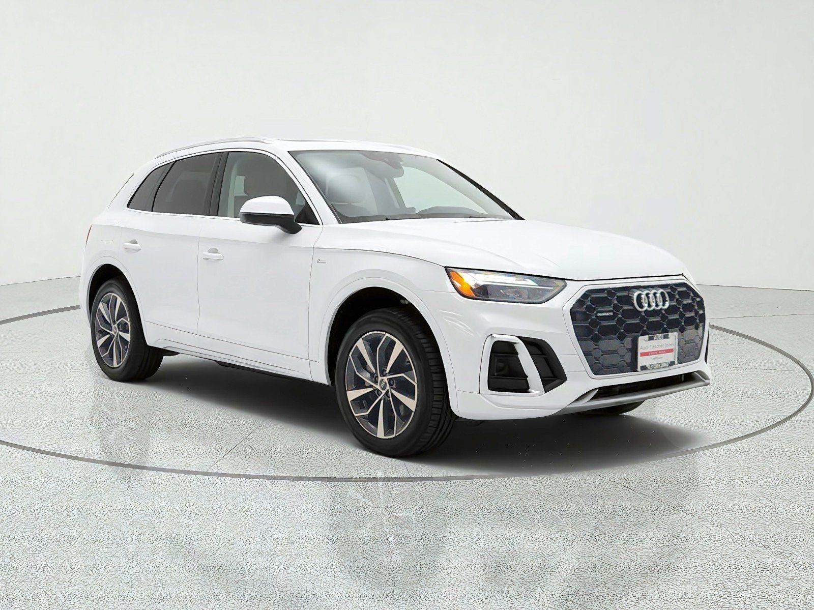 Used 2023 Audi Q5 2.0T Premium w/ Convenience Package AWD/4WD image 3