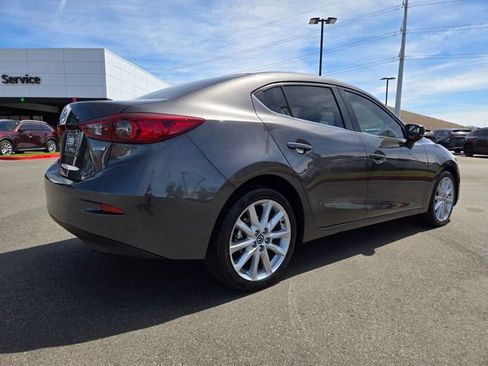 Used 2017 MAZDA MAZDA3 Touring image 6
