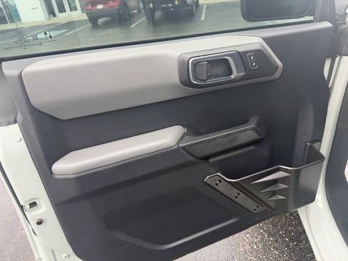 Used 2022 Ford Bronco Big Bend image 28