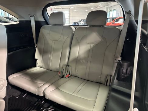 Used 2023 Kia Sorento SX image 42